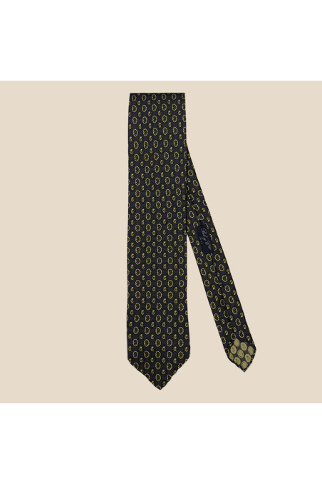 Silk tie