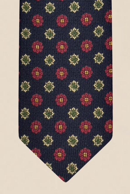Wool tie