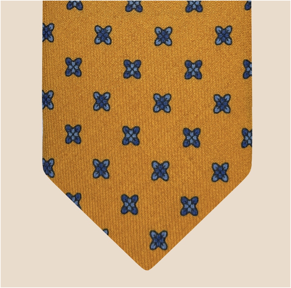 Wool tie