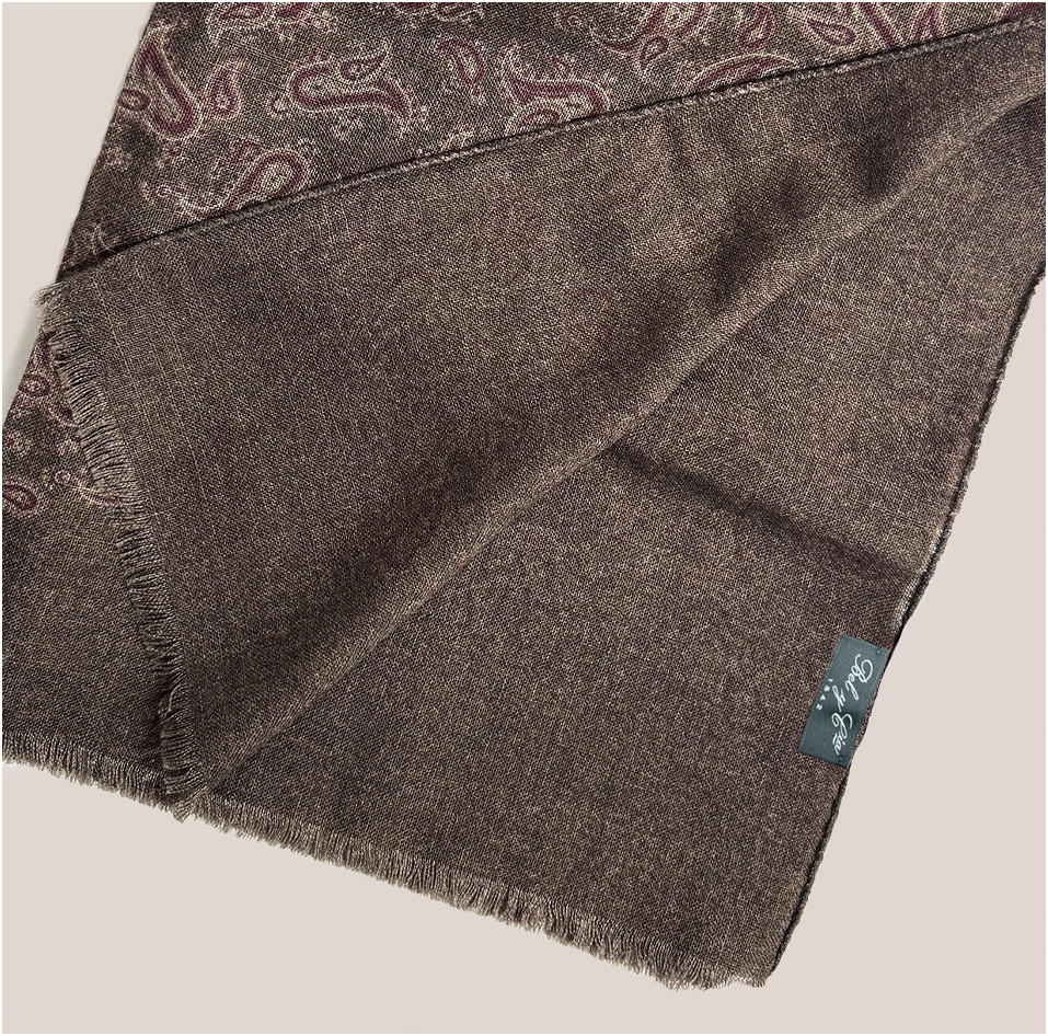 Wool scarf