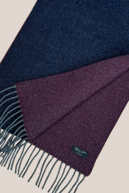 Cashmere scarf
